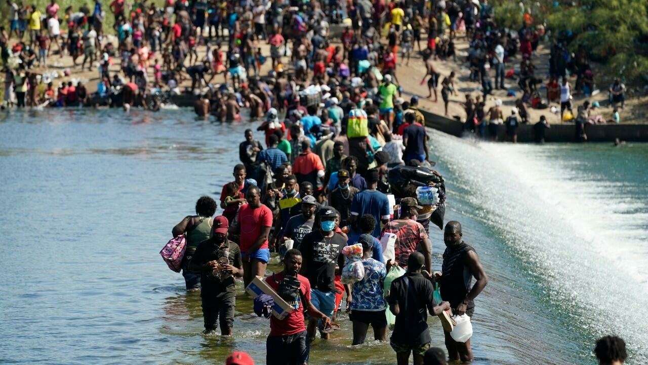 Migrantes haitianos saturan albergues de México mientras esperan asilo en EE.UU. migrantes-haitianos-saturan-albergues-de-mexico-mientras-esperan-asilo-en-eeuu